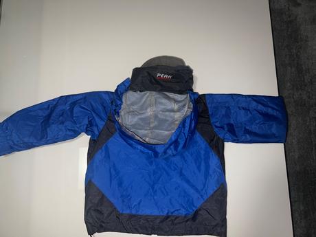 Prechodná bunda zn. peak performance, 110