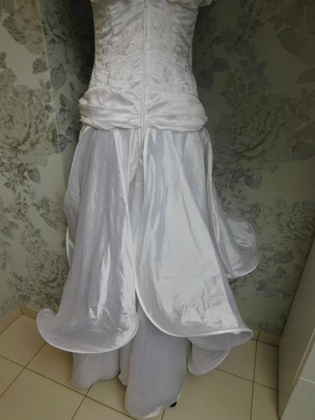 Luxusne svadobne vintage šaty, 38