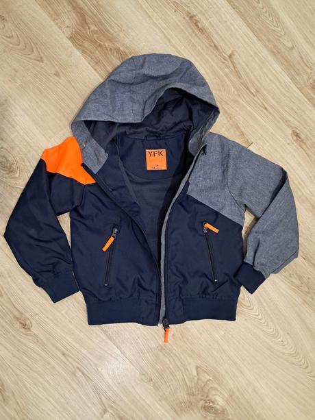 Prechodná bunda.128, 128