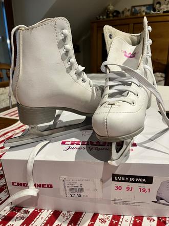 Korčule na ľad, crowned,30