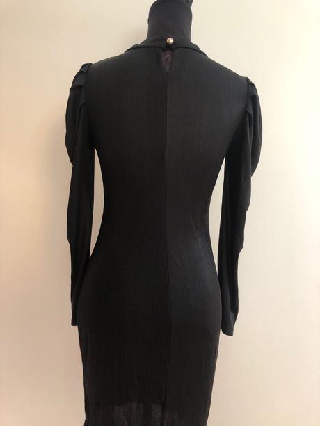 Šaty obtiahnuté, m