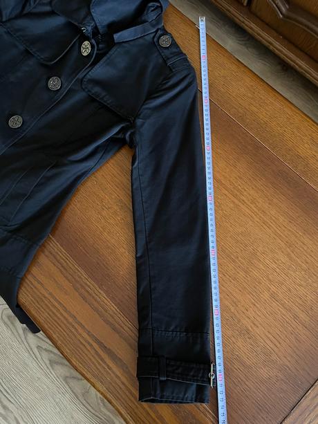 Elegantný kabátik/trenčkot guess, guess,xs