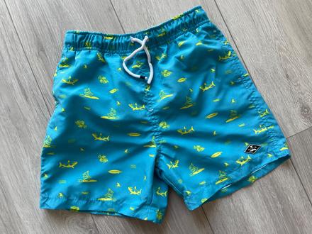 Plážové šortky, 140