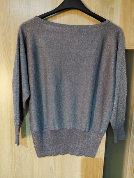 Svetrík č.40, gate,40