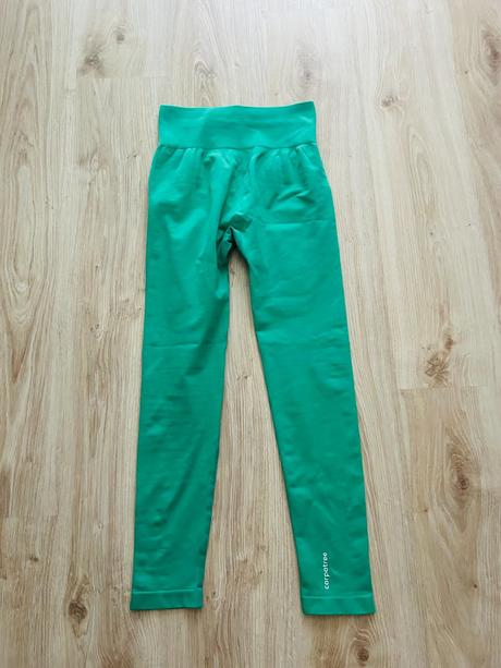 Skvelé bezšvové legíny značky carpatree,pc 61 eur, m