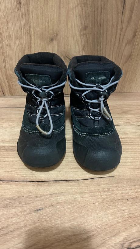 Snehule columbia, columbia,25