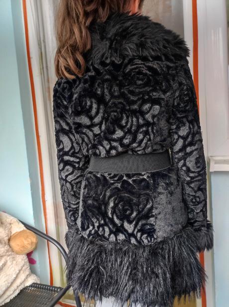 Kožušinový kabát, s