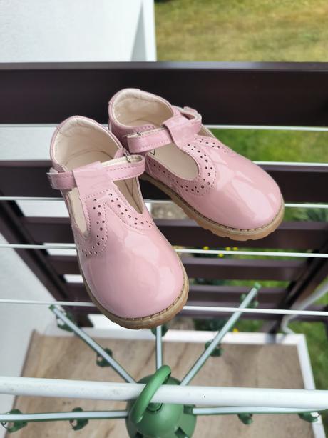 Ružové topánočky, 29