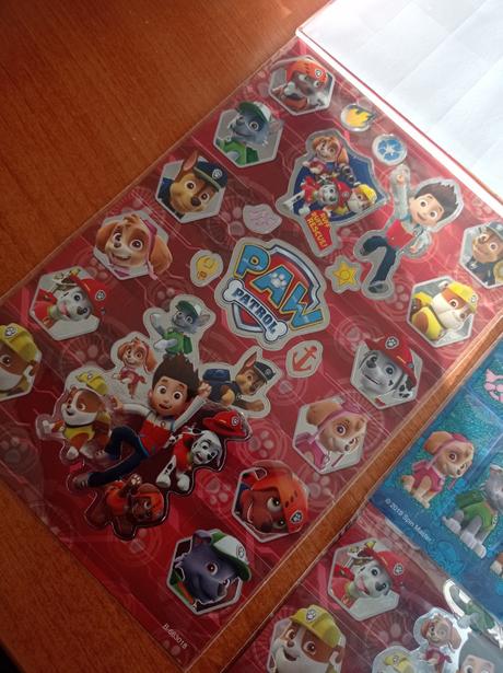 Nálepky paw patrol,