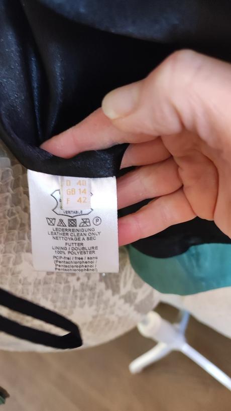 Dámska kožená bunda crisca, 40