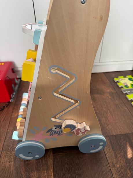 Vzdelávacie drevene choditko, 