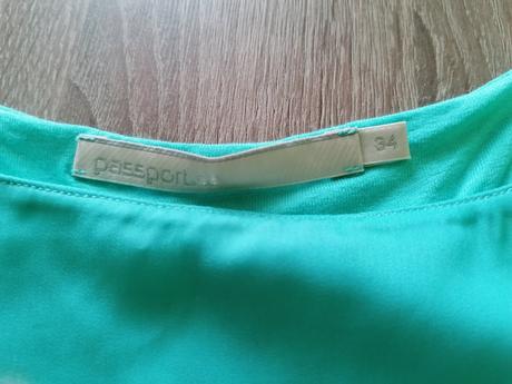 Tyrkysová bluzka, 34