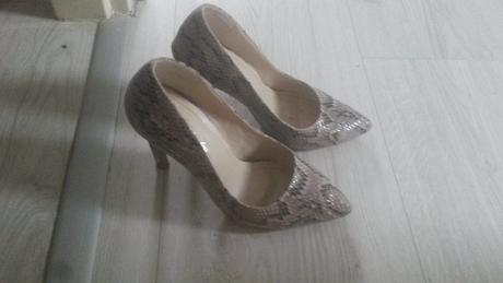 Lodičky, azaléia,37