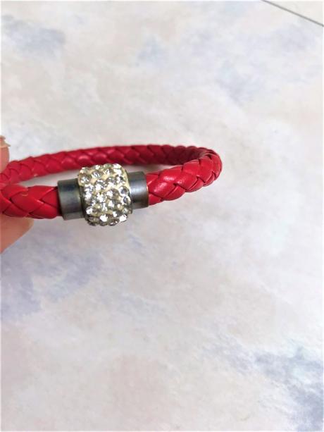 Kabbalah - proti urieknutiu na magnetku,