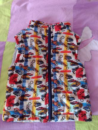 Vesta s autíčkami, 80