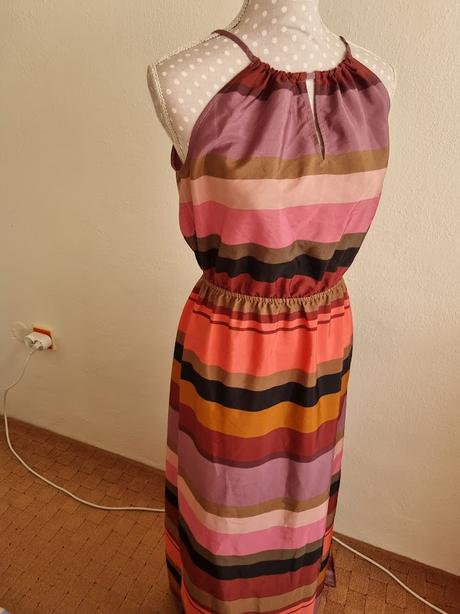 Ľahké padavé maxišaty loft veľ. m, m