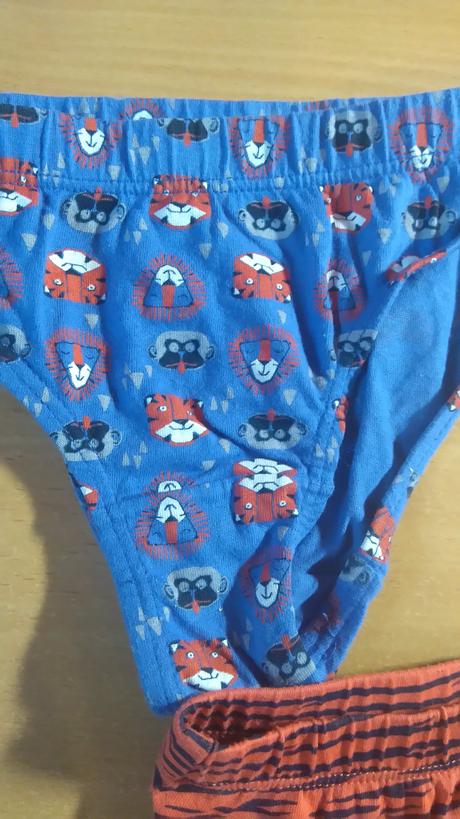 Slipy málo nosené až 6 ks na 3 roky , f&f,104