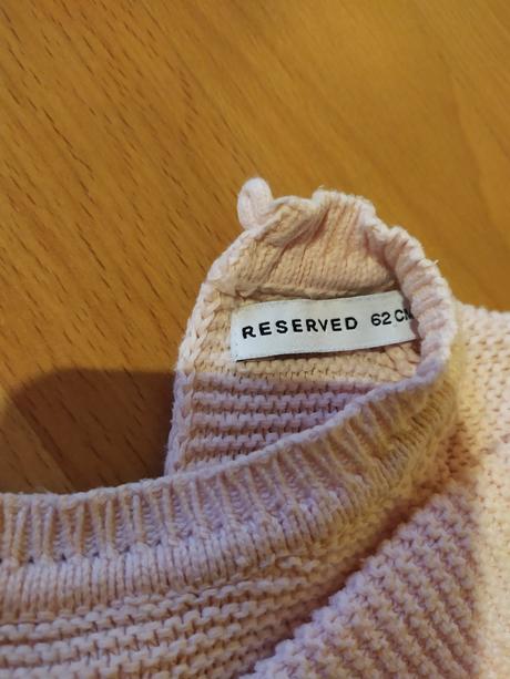 Svetrik, reserved,62