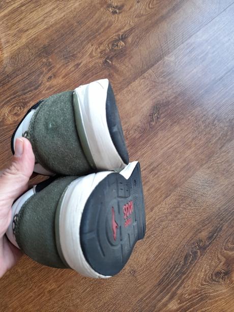 Tenisky, kangaroos,35