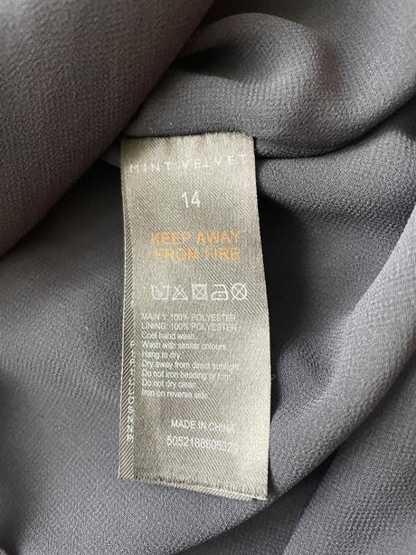 Cierna lahulinka bluzka mint velvet, xl