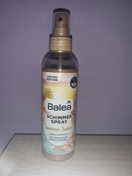 Trblietavý telový sprej, 