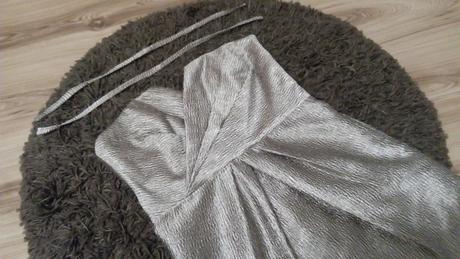 Sexi zlaté šaty zn.coast, 34