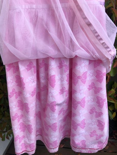 Dievčenské šaty č .134 pás 64, dĺžka 76 cm, 134