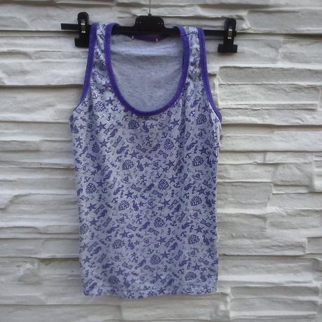 Šedé tričko s fialovými symbolmi, xs