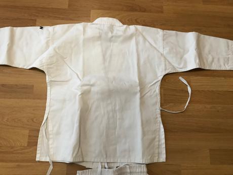 Kimono kwon na karate, 140