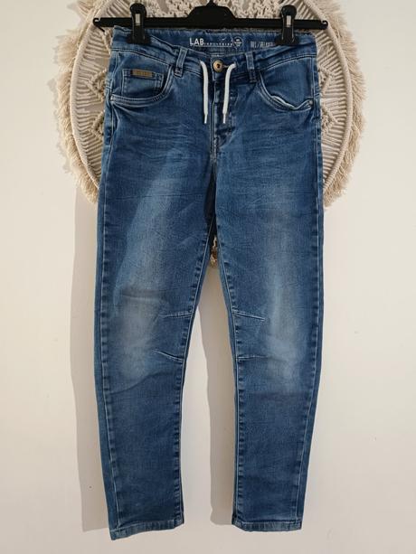 Chlapčenské džínsy, 152