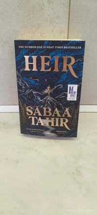 Sabaa tahir - heir,