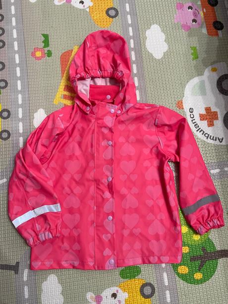 Pršiplášť 116, 116