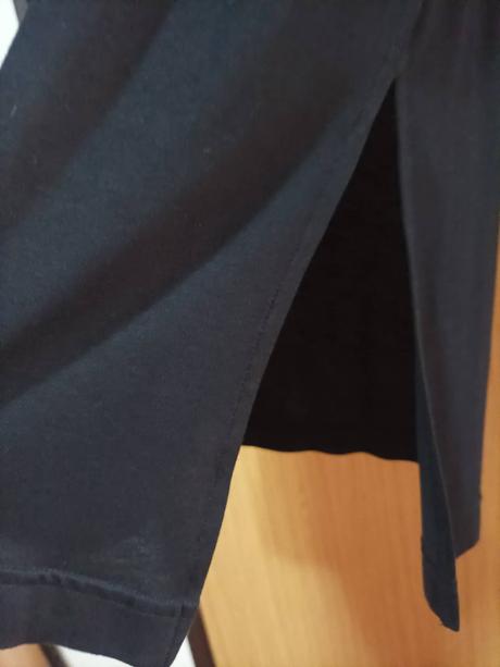 Čierna padavá sukňa, lindex,l