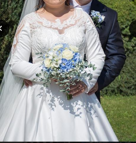 Svadobné šaty, 48