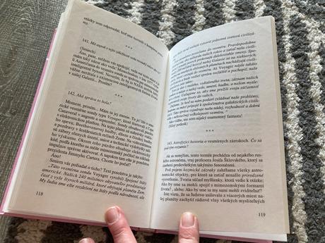 Boli bohovia na zemi erich von däniken (1995),