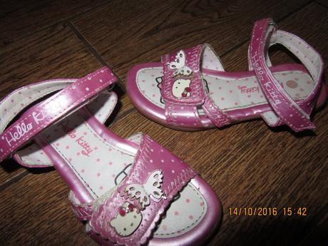 Sandálky hello kitty, baťa,25
