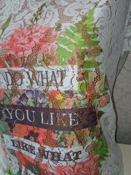 Dámske biele čipkované tričko s kvetmi,veľk.m, m