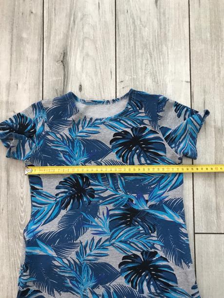 Predlzene tricko alebo saty, 122