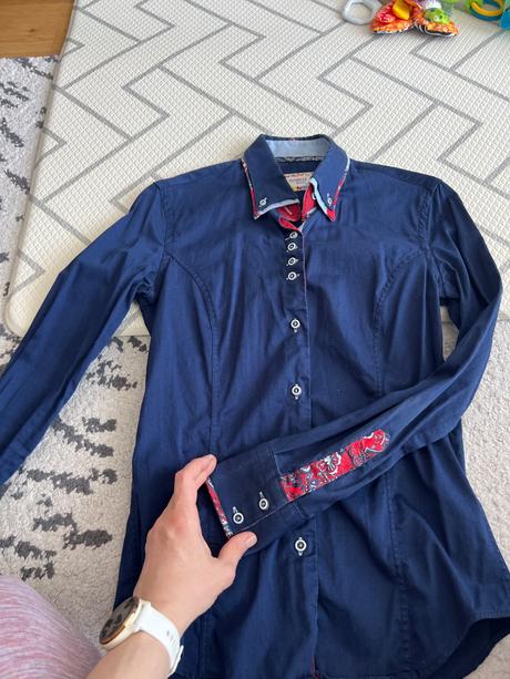 Slusna tmavomodra damska kosela, s