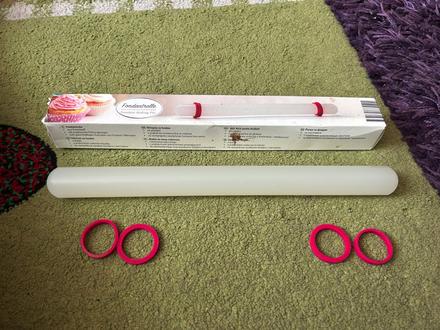 Valček na fondán alebo malé koláčiky,