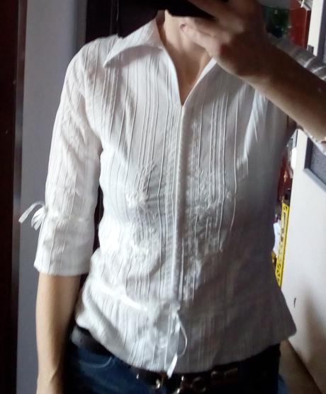 Vyšívaná blúzka, 36