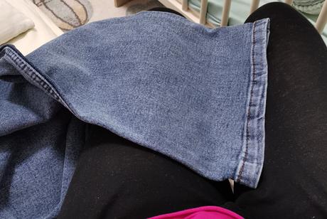 Modré širšie rifle s vysokým pásom, m / s