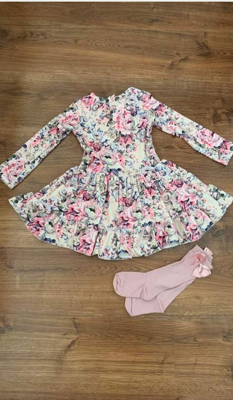 Prekrásne extra točivé šaty výpredaj, active,92 - 128