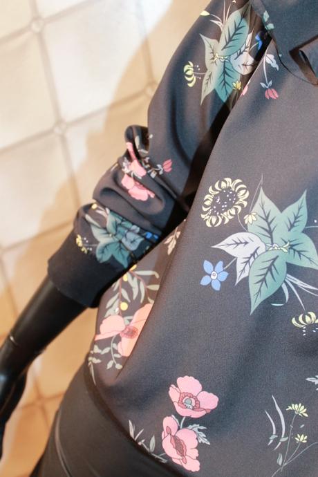 Blúzka s volánmi, s