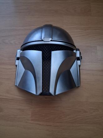 Maska mandalorian,