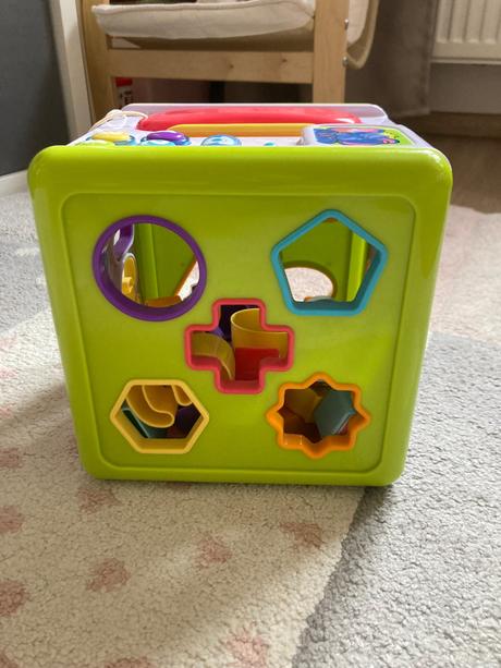 Interaktívna kocka, telefón, 