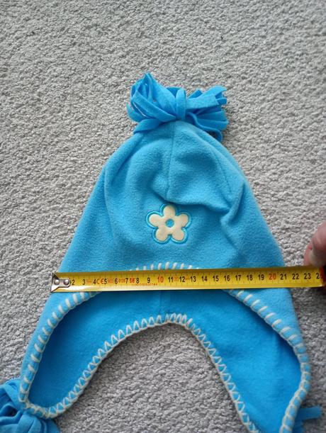 Čiapka so šálom, authority,74 / 80