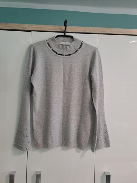 Pulóvrik a perličkami s/m/l, s