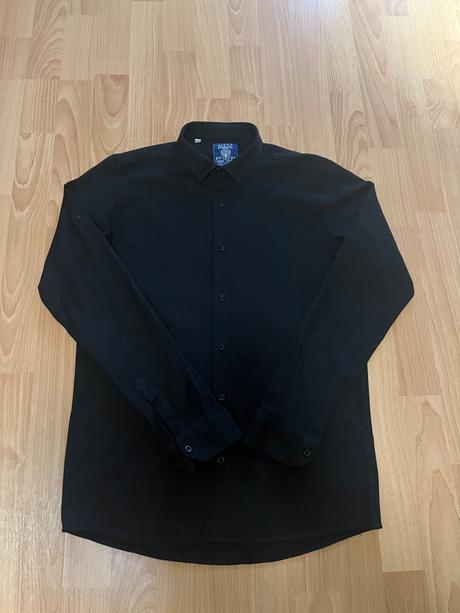 Čierna košeľa, 170