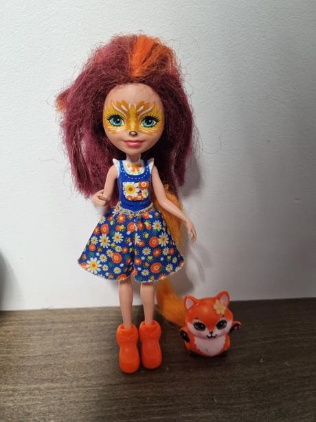 Enchantimals babika líška, 